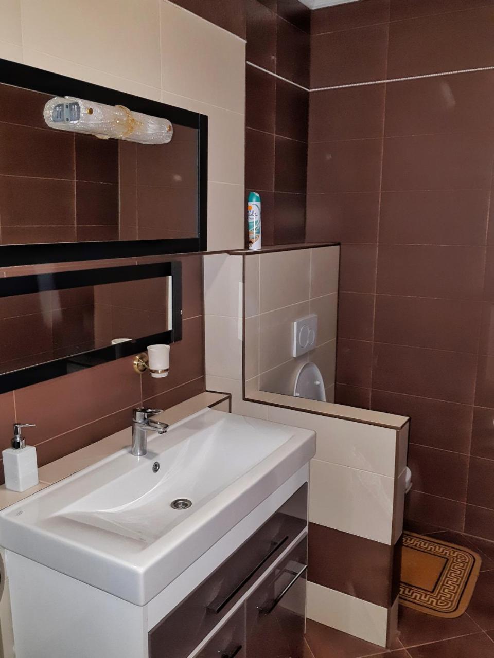 Knyazhyi Dvir Apartment Strigalnya Exterior photo