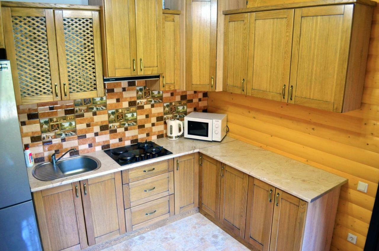 Knyazhyi Dvir Apartment Strigalnya Exterior photo